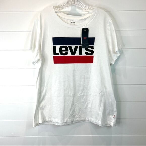 🌺3 FOR $20🌺 - NWT Levi’s T Shirt white 1X - Picture 1 of 3